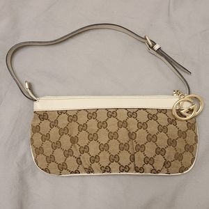  

GUCCI GG Canvas Interlocking G Pochette bag